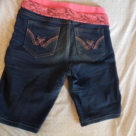 Shorts - Picture 2 of 2